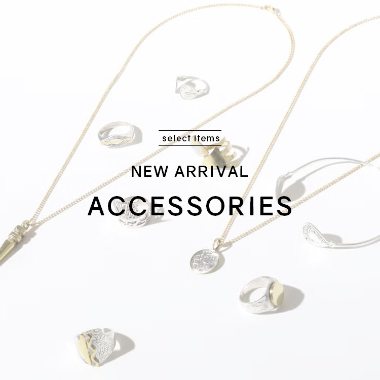 select items / pick up Accessories