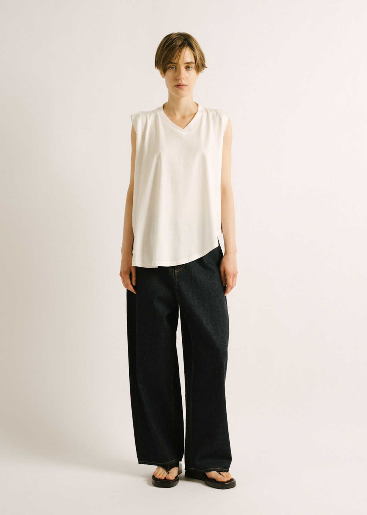 mizuiro ind ミズイロインド 2026夏 Tシャツ V NECK ASYMMETRY N/S P/O コーディネート