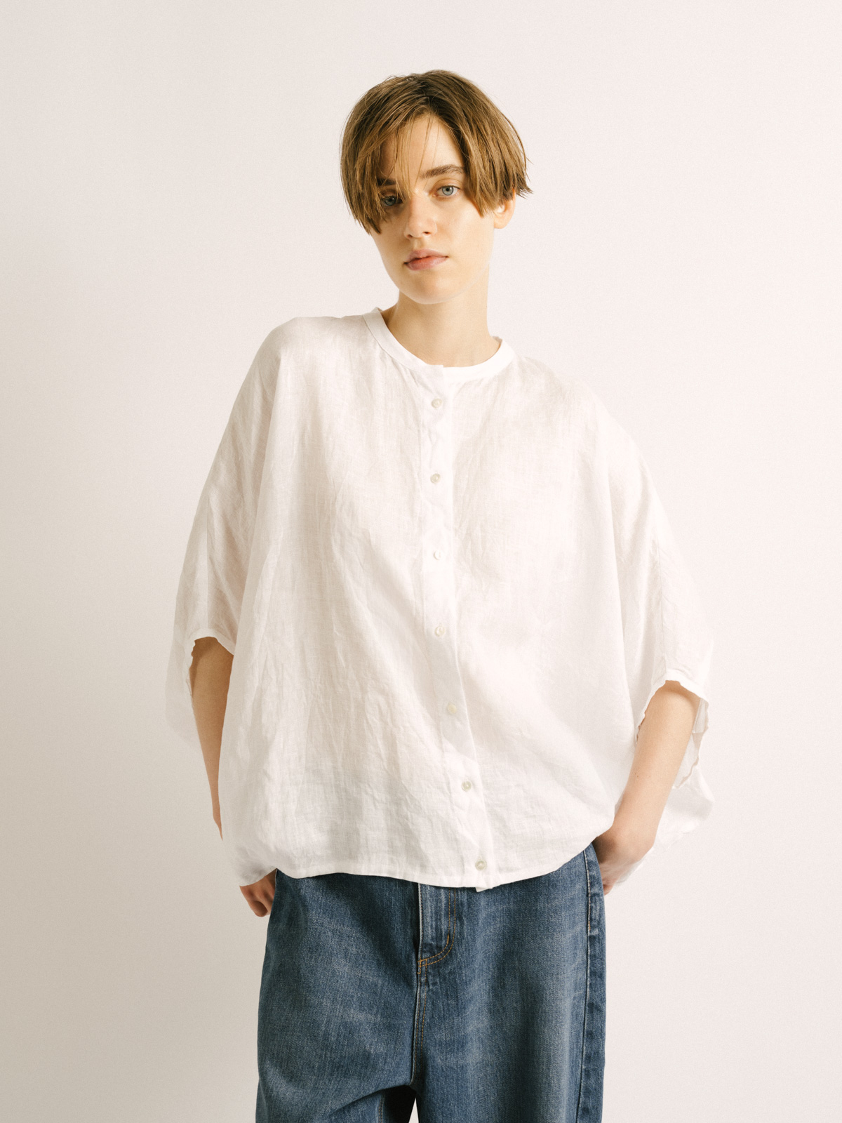 mizuiro ind ミズイロインド 2026夏 シャツ LINEN STAND COLLAR COCOON SHIRT コーディネート