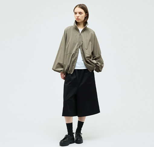 ドルマンスリーブストームジャケット